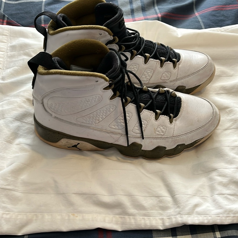 Nike Air Jordan’s Size 12